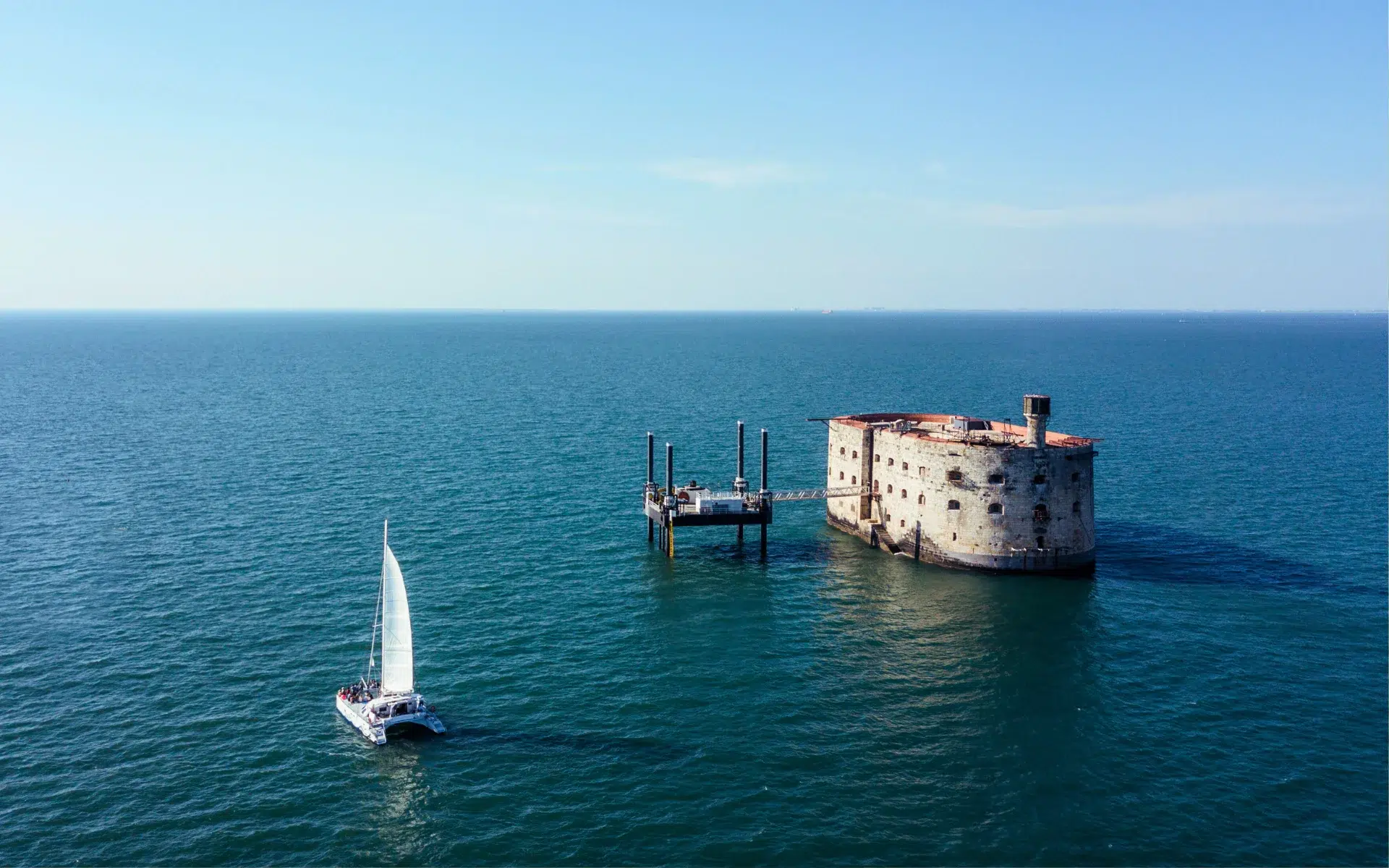 fort boyard boarding from ile d'Oleron