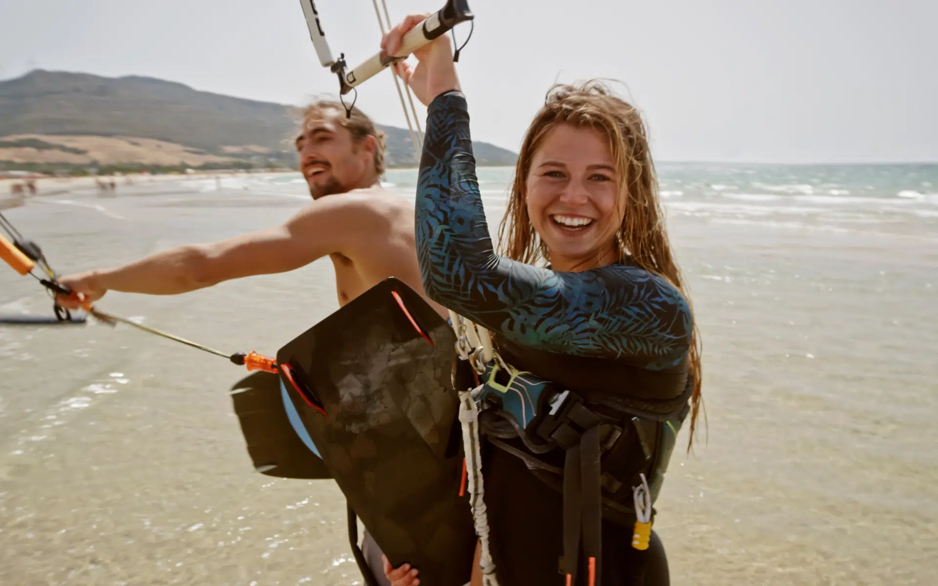 couple kitesurf